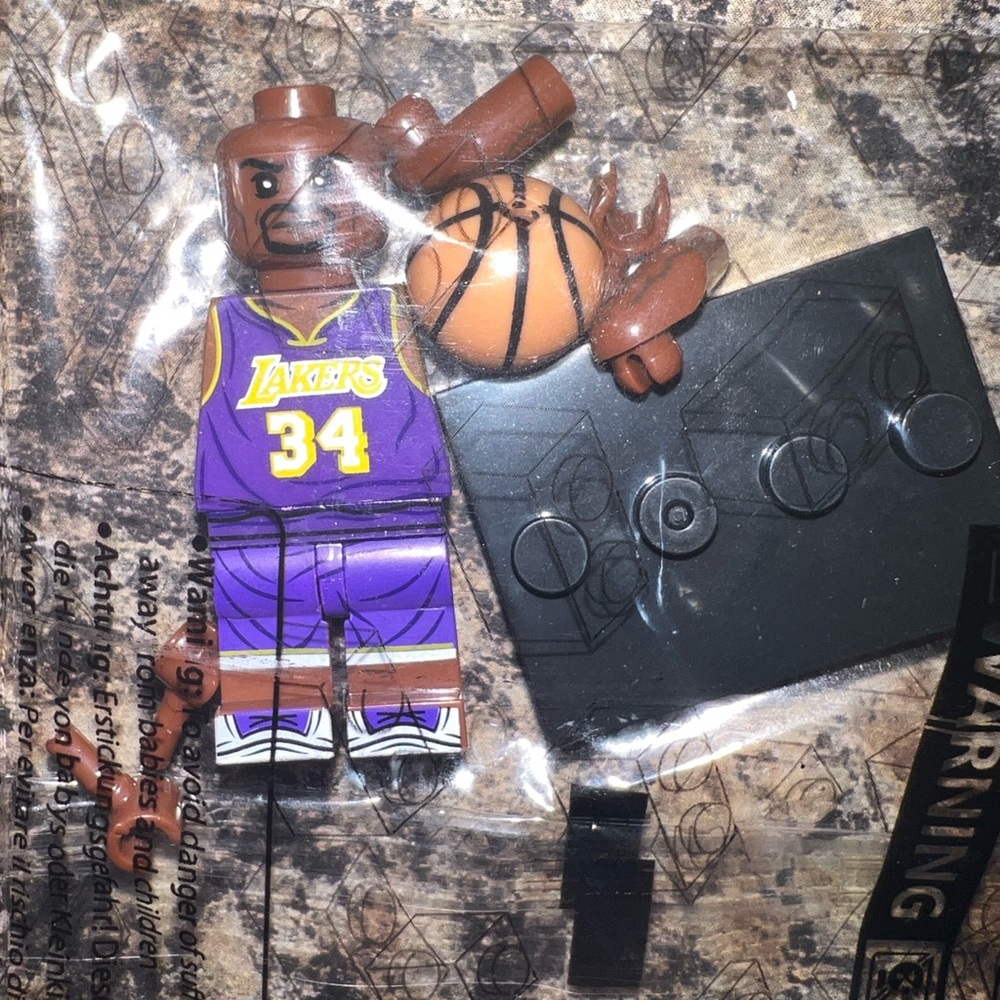 $1 BUILDING BLOCK FIGURE. NEW IN PACKAGE. $1 WITH ANY $10 ORDER OR MORE - Picture 4 of 10